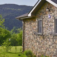 mountain-house-stone-wall-veneer-4